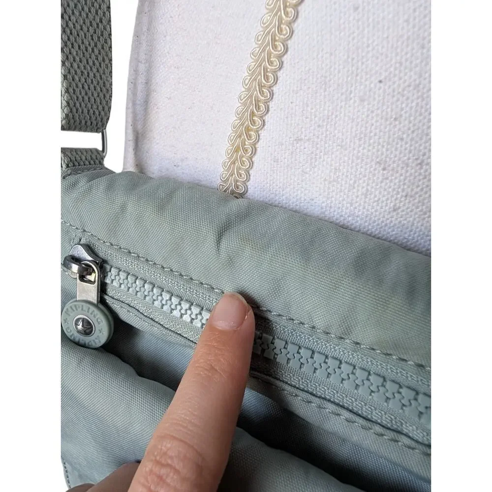 Kipling El Dorado Springtime Sage Mint Nylon Crossbody Bag Flap Zipper Travel